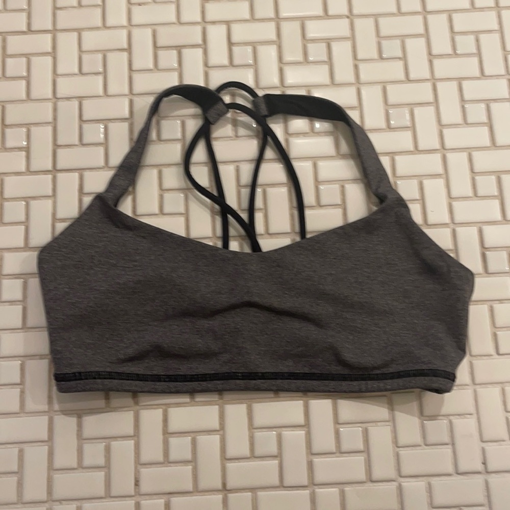 Lululemon Free To Be sports bra